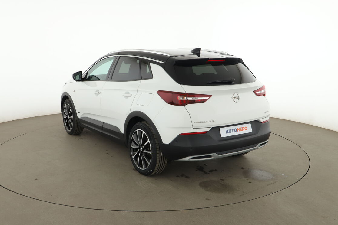 Opel Grandland X 1.6 Hybrid Elite Auto — photo 3