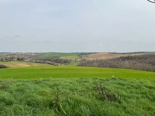 Terrain 3000 m²