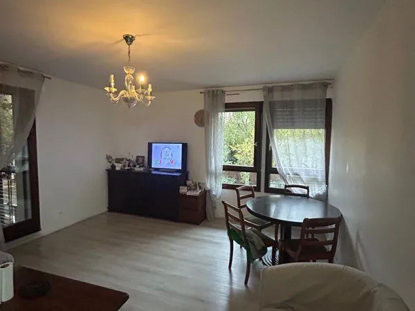 Vente BEL APPARTEMENT T3 DE 65 M² - SPACIEUX, CONFORTABLE ET IDÉALEMENT SITUÉ