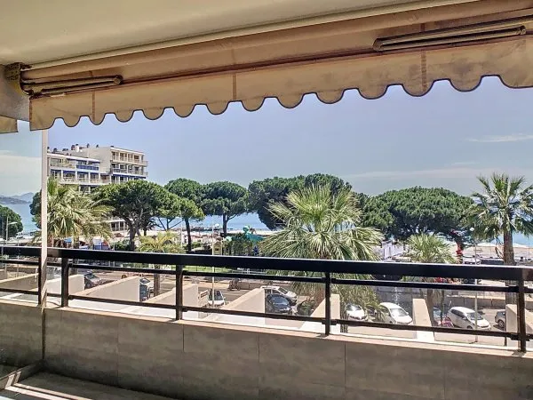 FRONT MER JUAN LES PINS 3 PIÈCES RESIDENCE CENTER BAY