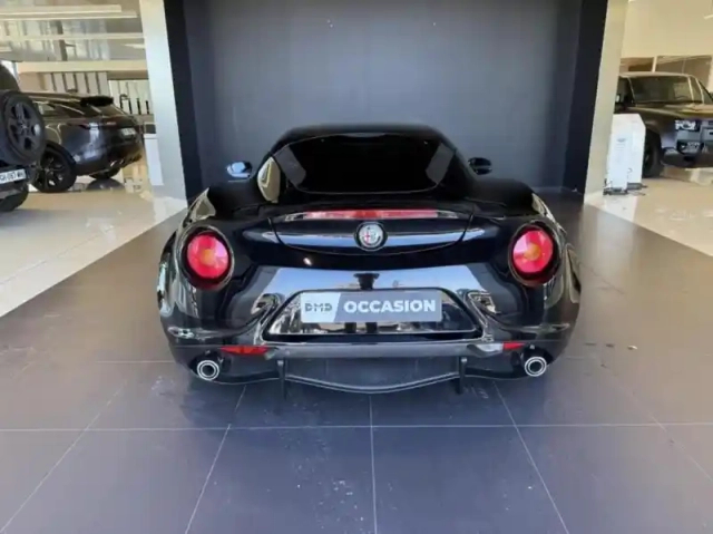 Alfa Romeo 4C 1750 tbi 240ch standard edition tct — photo 4