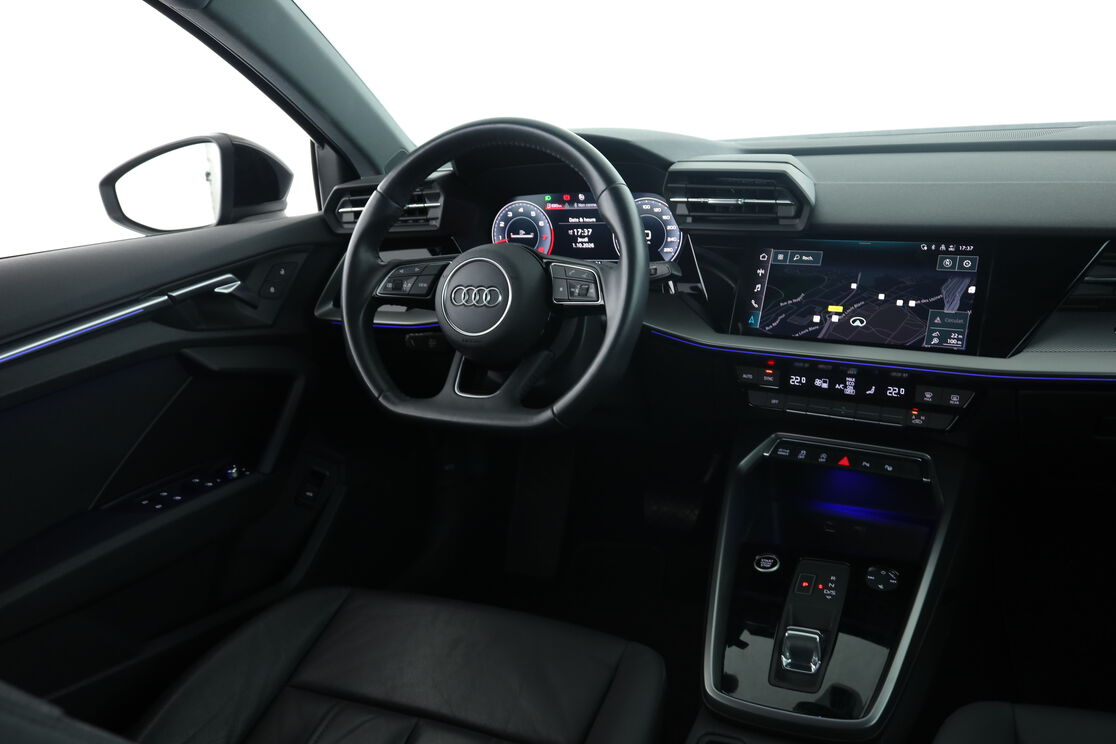 Audi A3 Sportback 35 TFSI mHEV Design Luxe S Tronic 7 — photo 12