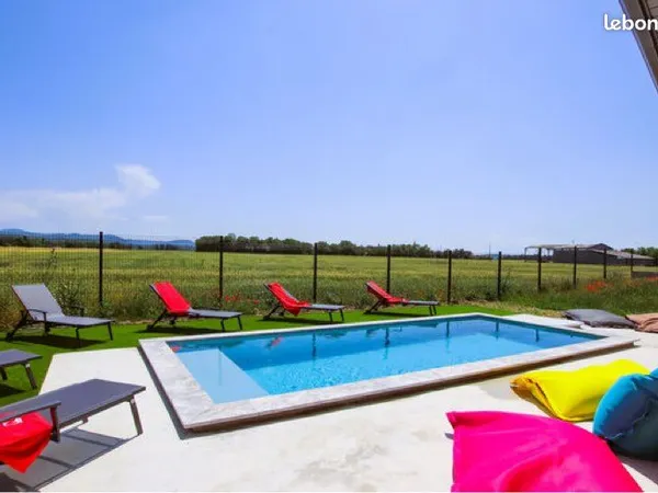 Villa meublée récente avec 4 chambres et piscine - Cléon-d'Andran