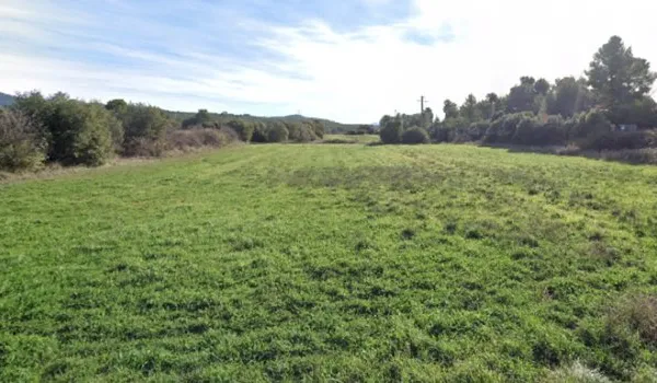 Terrain 1200 m²