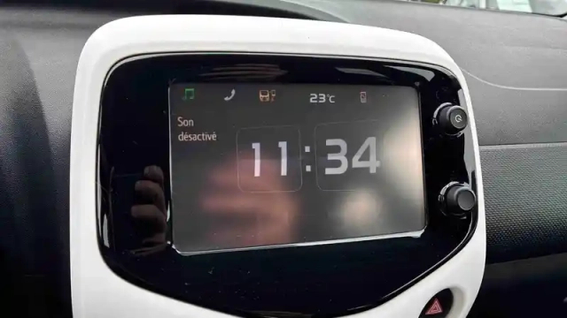 Citroën C1 puretech 82 — photo 18
