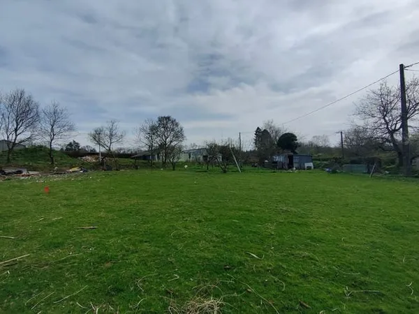 Terrain 534 m²