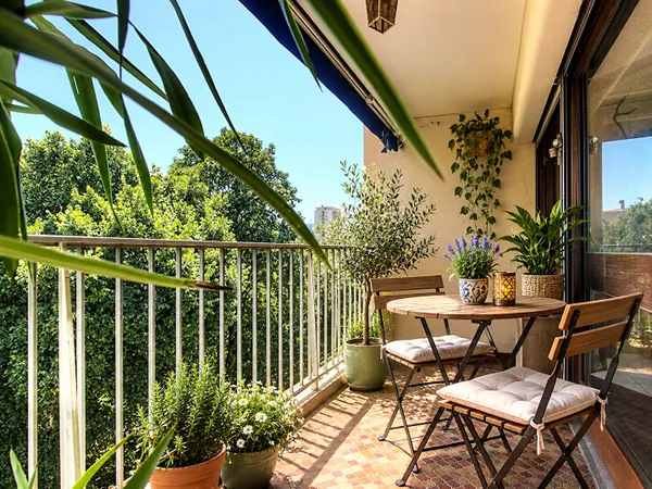 Appartement Chambéry 4 pièces 90 m2 avec balcon, Place de Parking et Double Cave