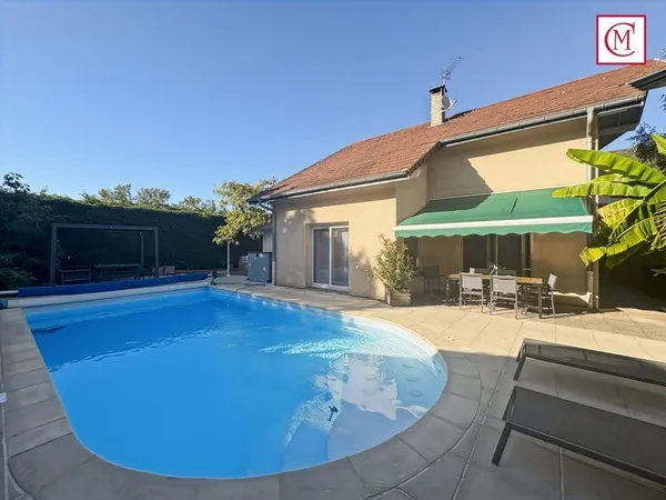 Villa 6 pièces 129 m²