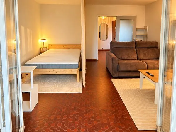 Antibes - F1 meublé 38 m² avec jardin privatif