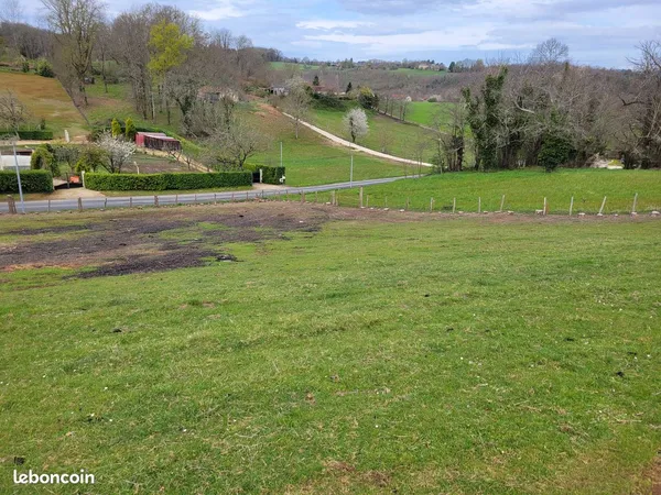 Terrain à vendre avec CU à Proissans