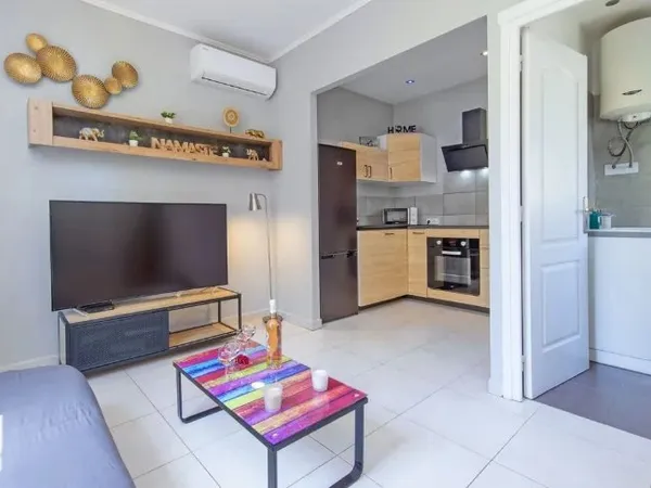 Charmant deux pièces avec balcon - Plein coeur de Golfe-Juan