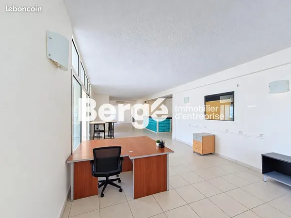 Bureaux 96 m²