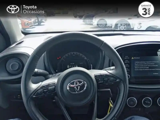 Toyota Aygo x 1.0 vvt-i 72ch dynamic my24 — photo 19