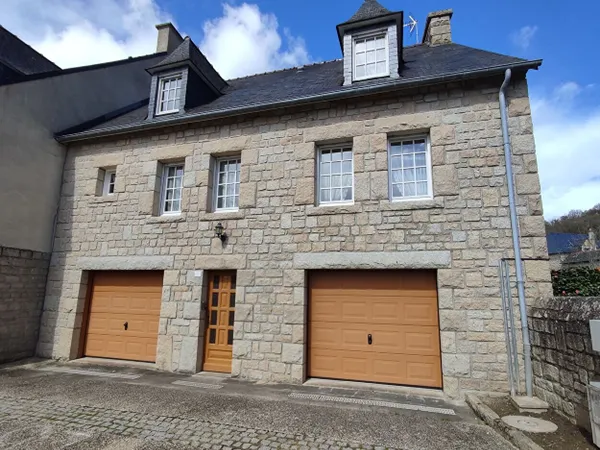 Maison en pierres Jugon Les Lacs , 4 chambres, 2 garages