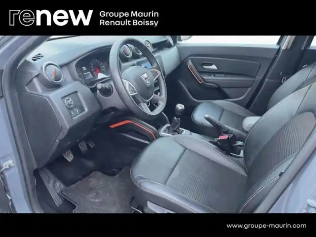 Dacia Duster 1.0 eco-g 100ch journey + 4x2 — photo 11