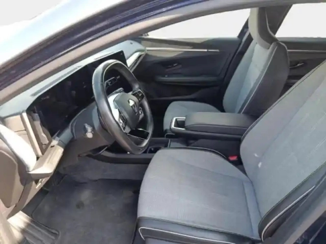 Renault Megane e-tech electric ev60 220ch techno optimum charge — photo 14