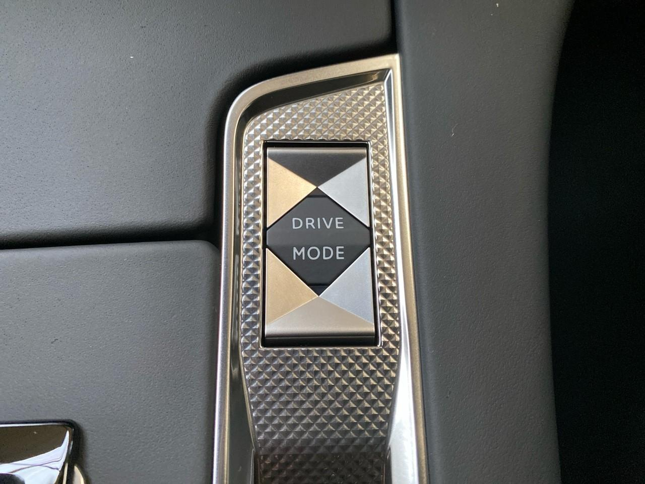 Ds Ds 7 crossback 1.6 plug-in hybrid 4x4 300ch etoile — photo 16