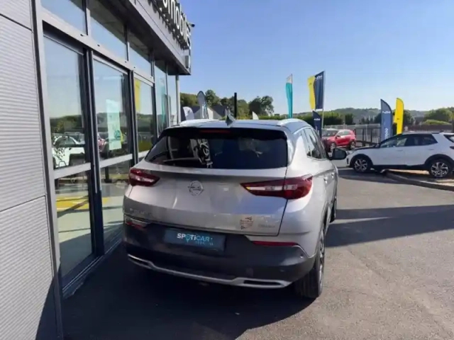 Opel Grandland X 1.2 turbo 130ch design line bva 109g — photo 8