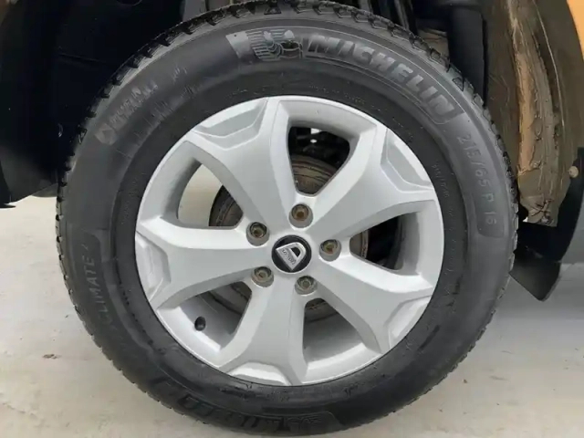 Dacia Duster blue dci 115 4x2 — photo 31