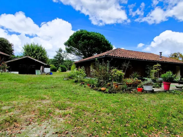 AIRIAL LANDAIS  1,7 HA  2 HABITATIONS  12 BOX  ONESSE-LAHARIE
