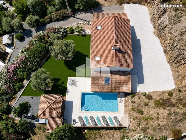 Propriété 6 pièces 173 m²