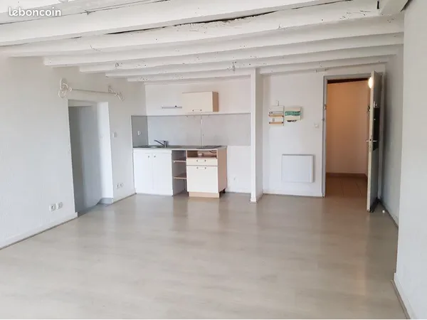 Location appartement Saint Triviers de Courtes