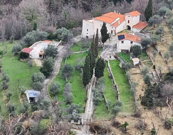Maison 8 pièces 600 m²