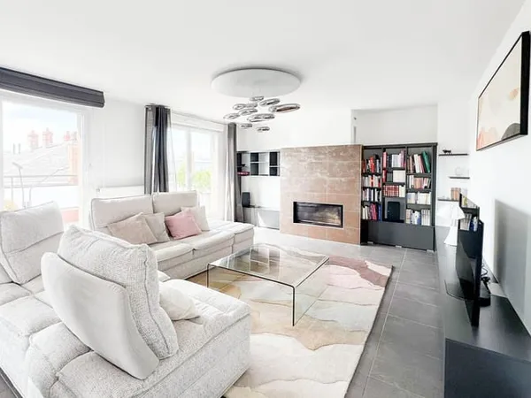 Appartement 7 pièces 206 m²
