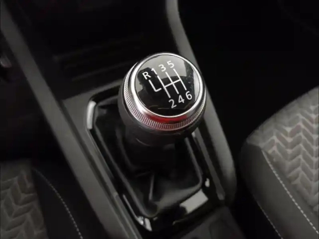 Renault Clio 1.0 tce 100ch evolution gpl — photo 10