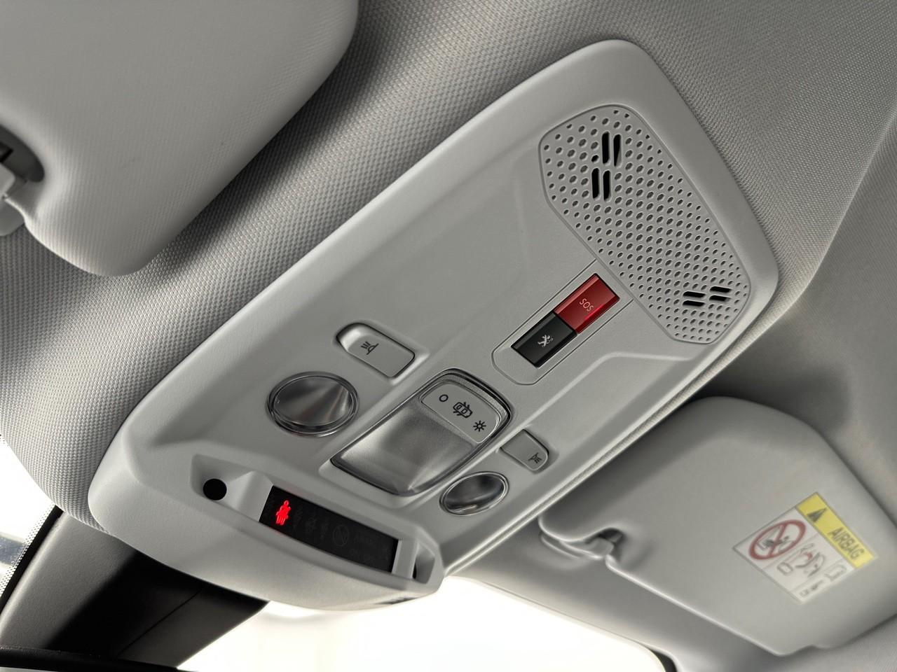 Peugeot 2008 puretech 130 s&s bvm6 allure — photo 32