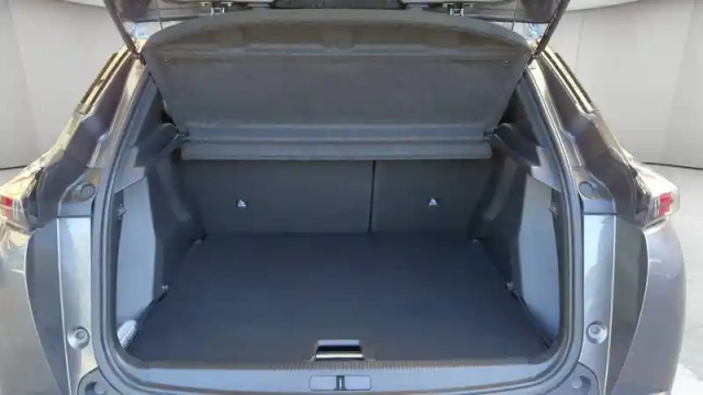 Peugeot 2008 puretech 130 s&amp;s eat8 — photo 5