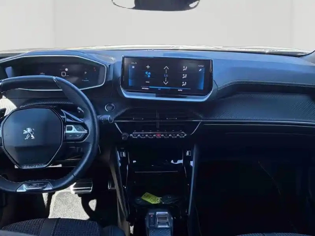 Peugeot 2008 1.2 puretech 130ch s&amp;s gt eat8 — photo 15
