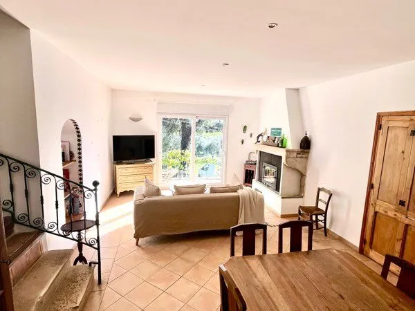 Appartement dans maison à la campagne