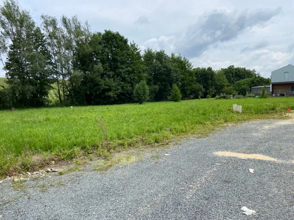 Terrain 1271 m²