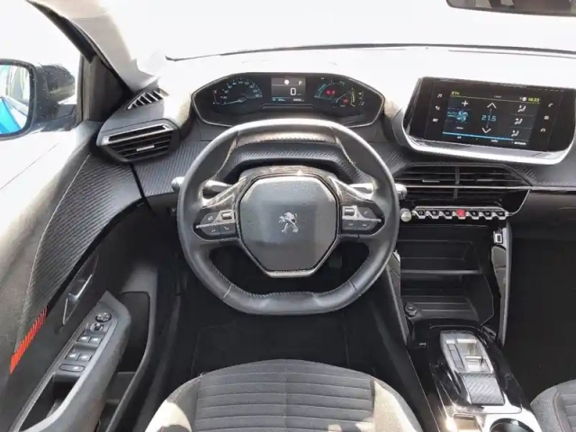 Peugeot 208 electrique 50 kwh 136ch — photo 9