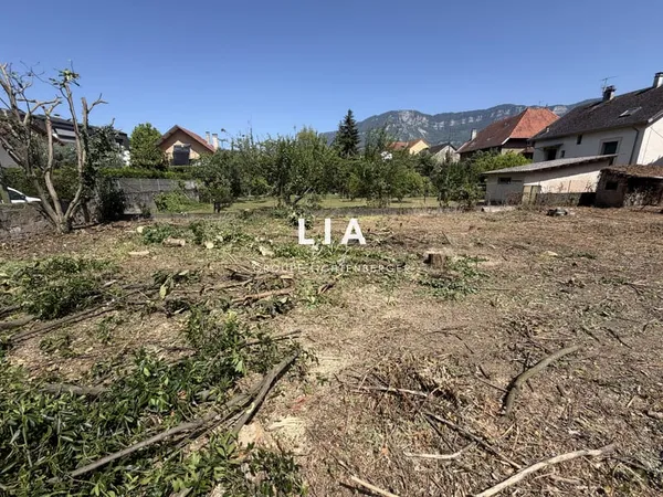 AIX-LES-BAINS RARE À LA VENTE TERRAIN À BÂTIR ENTRE VILL