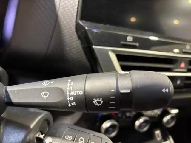 Citroën C4 bluehdi 130ch s&amp;s feel eat8 — photo 13