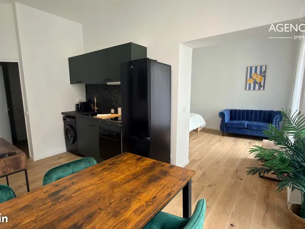 Studio 1 pièce 30 m²