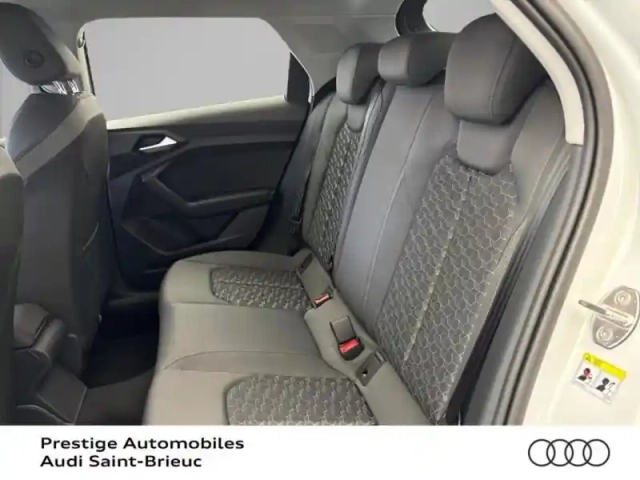 Audi A1 sportback 25 tfsi 95ch design s tronic 7 — photo 8