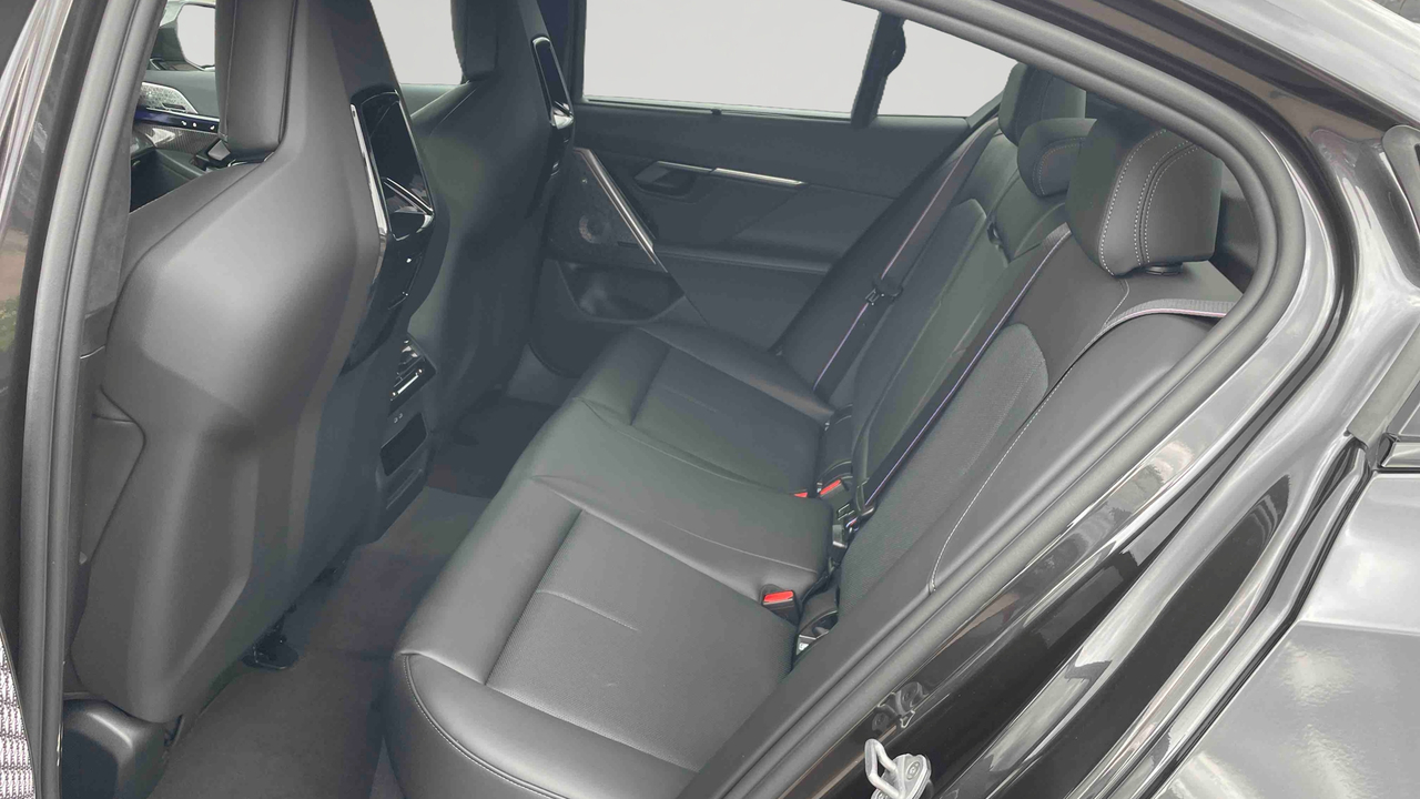 BMW M5 PHEV 727 ch BVA8 — photo 12