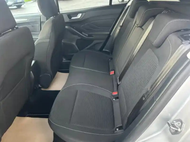 Ford Tourneo Connect 2.0 ecoblue 102ch titanium — photo 9