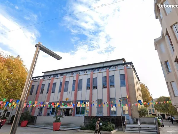Immeuble 15 pièces 1900 m²
