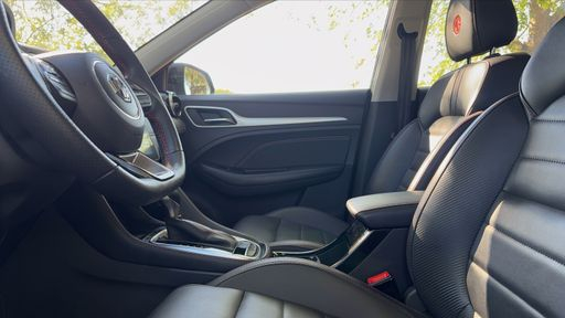 MG ZS 1.0 T-GDi 111 2WD BVA - Luxury – 2022 – 21393 km – Essence – Boîte Automatique — photo 22