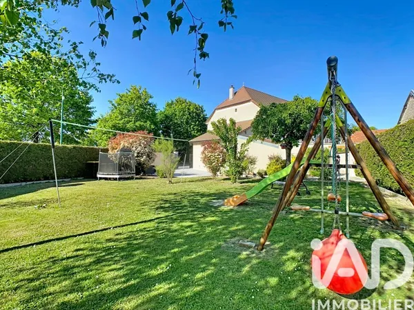 Maison 6 pièces 177 m²