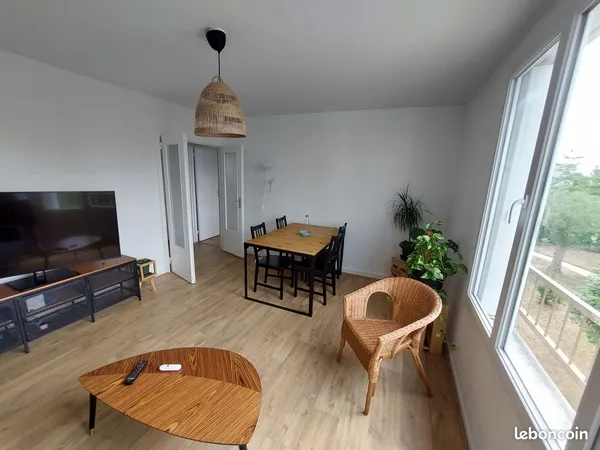 Chambre meublée 620/CC dans appartement récent (2021)