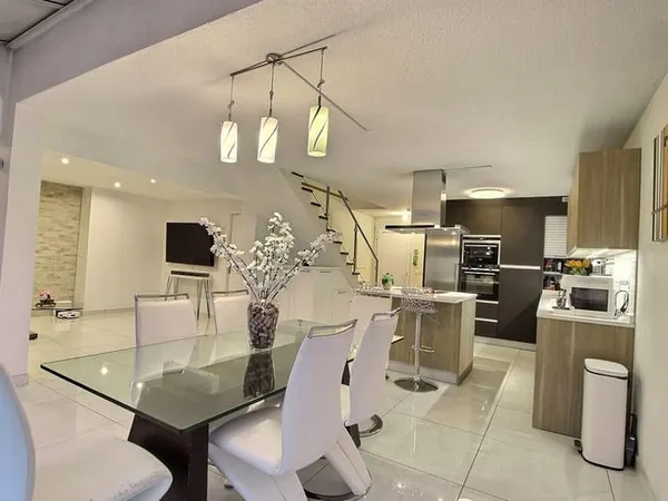 Maison 5 pièces 102 m²