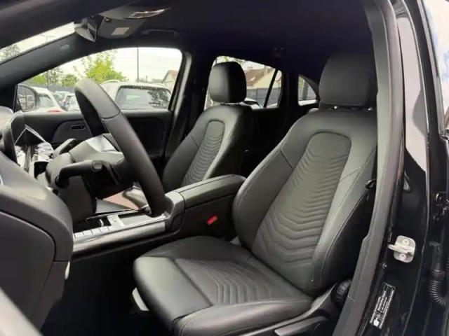Mercedes Gla 200 d progressive line — photo 15