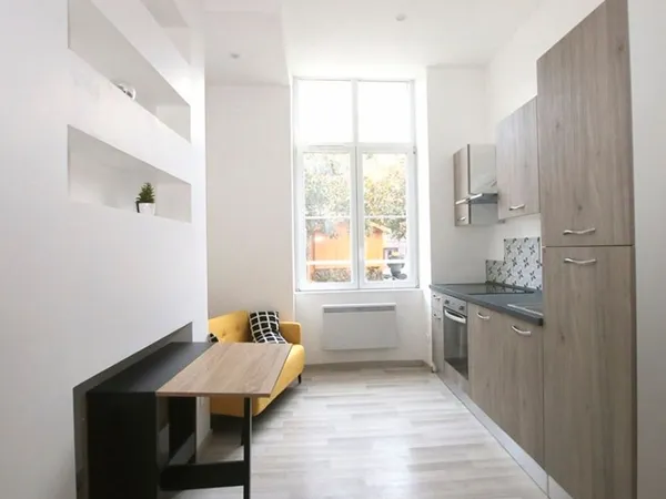 Appartement meublé - 13,60 m² - Proche hôpital
