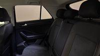 Volkswagen T-Roc 1.5 TSI EVO 150ch Style — photo 13