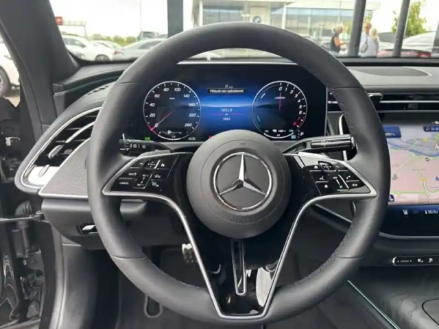 Mercedes Cla sse e 300 e hybrid eq avant — photo 18